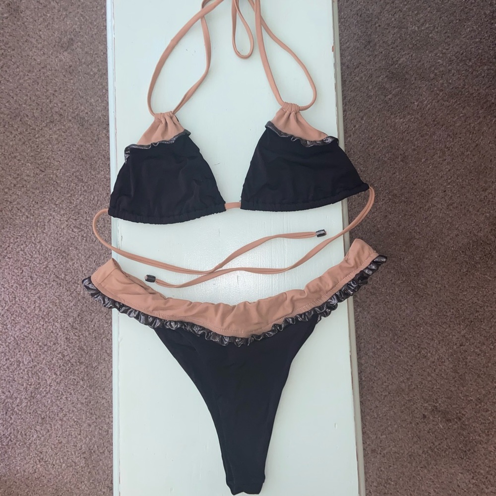 Beach Bunny Smoke and Mirrors Bikini set